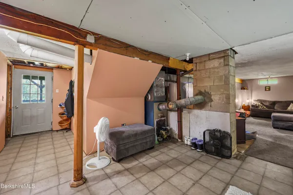 $292,500 | 74 East Windsor Road, Peru, MA 01235