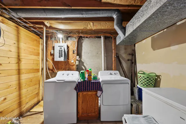 $292,500 | 74 East Windsor Road, Peru, MA 01235