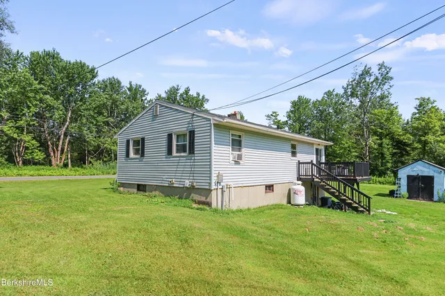 $292,500 | 74 East Windsor Road, Peru, MA 01235