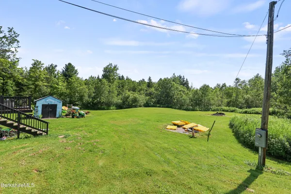 $292,500 | 74 East Windsor Road, Peru, MA 01235