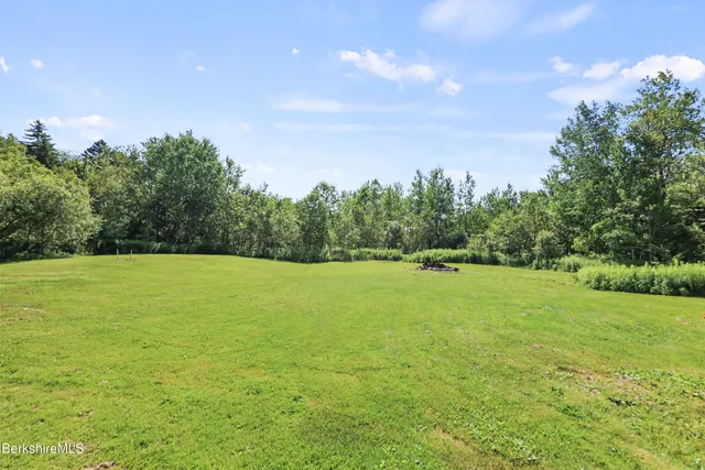 $292,500 | 74 East Windsor Road, Peru, MA 01235