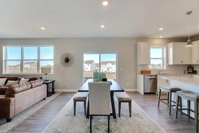 $579,990 | 13362 Applewood Trail, Rosemount, MN 55068