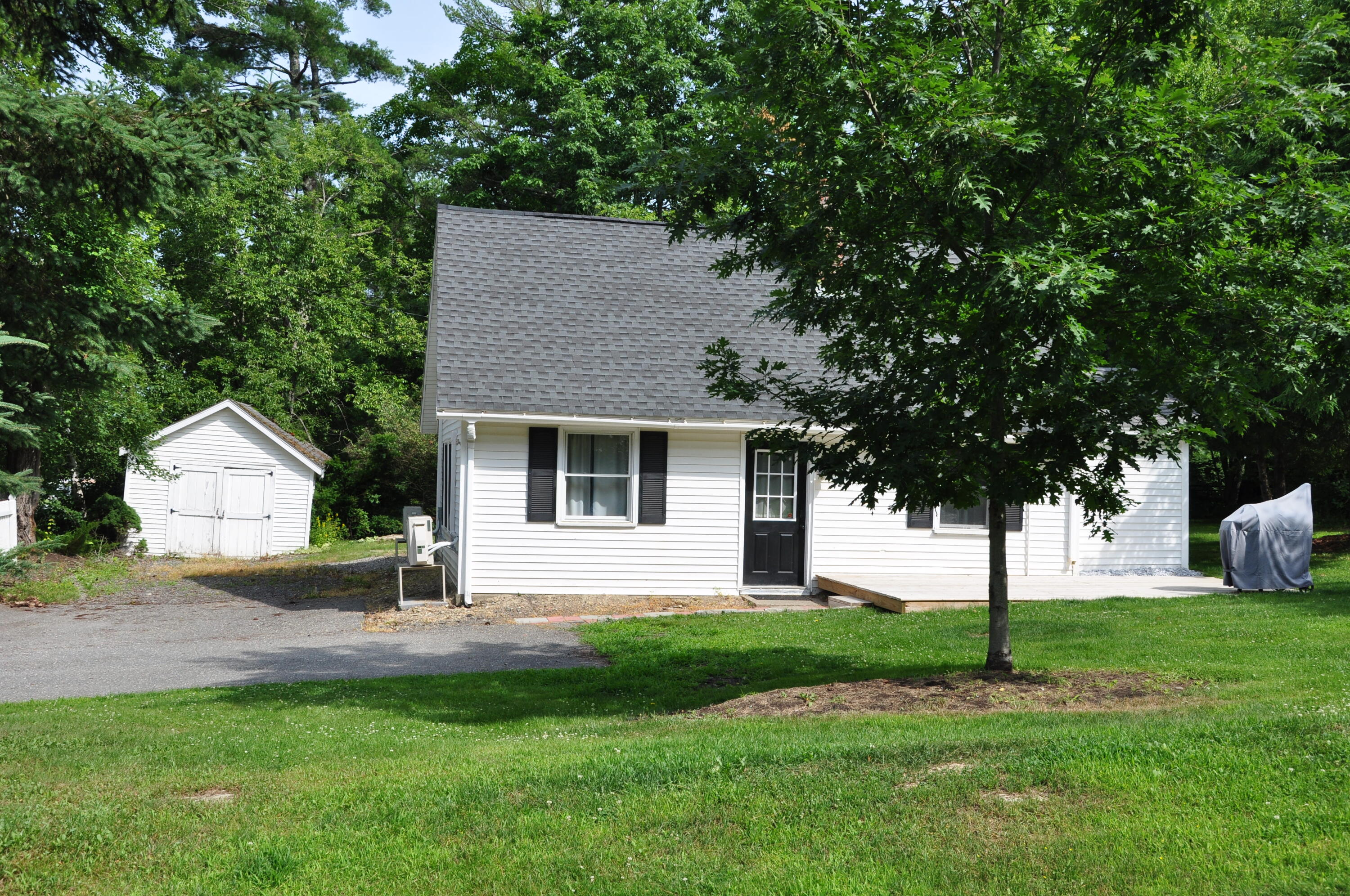 777 Coldbrook Road Hermon, ME 04401 - Photo 3 of 34 DSC_0005