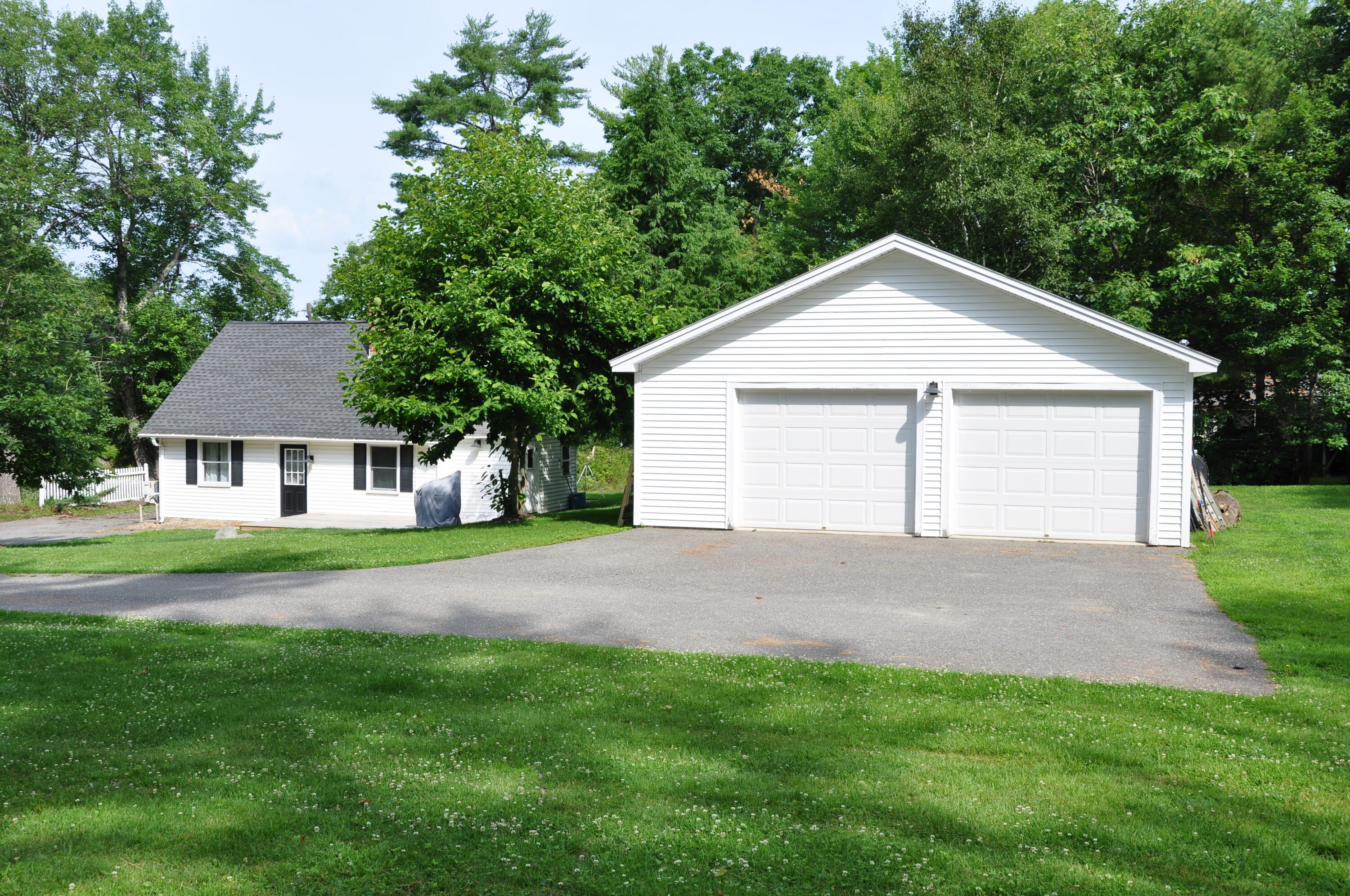 777 Coldbrook Road Hermon, ME 04401 - Photo 5 of 34 DSC_0003