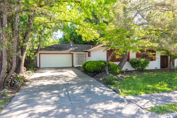 $625,000 | 1102 Michigan Drive, Santa Rosa, CA 95405