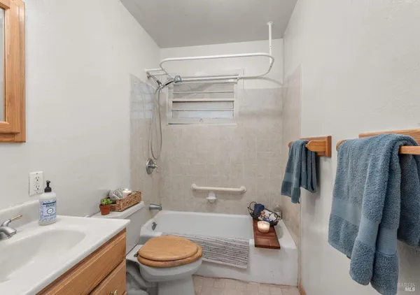 $625,000 | 1102 Michigan Drive, Santa Rosa, CA 95405