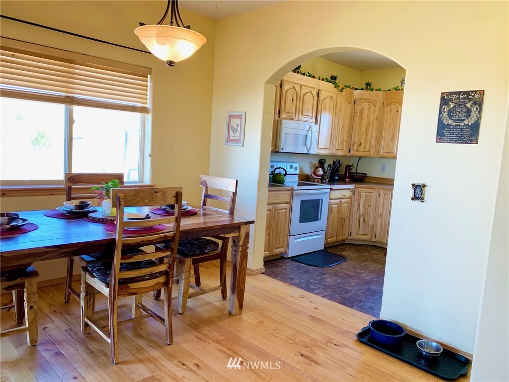 124 Fritz Road Riverside, WA 98849 - Photo 11 of 40 Gallery Image 11