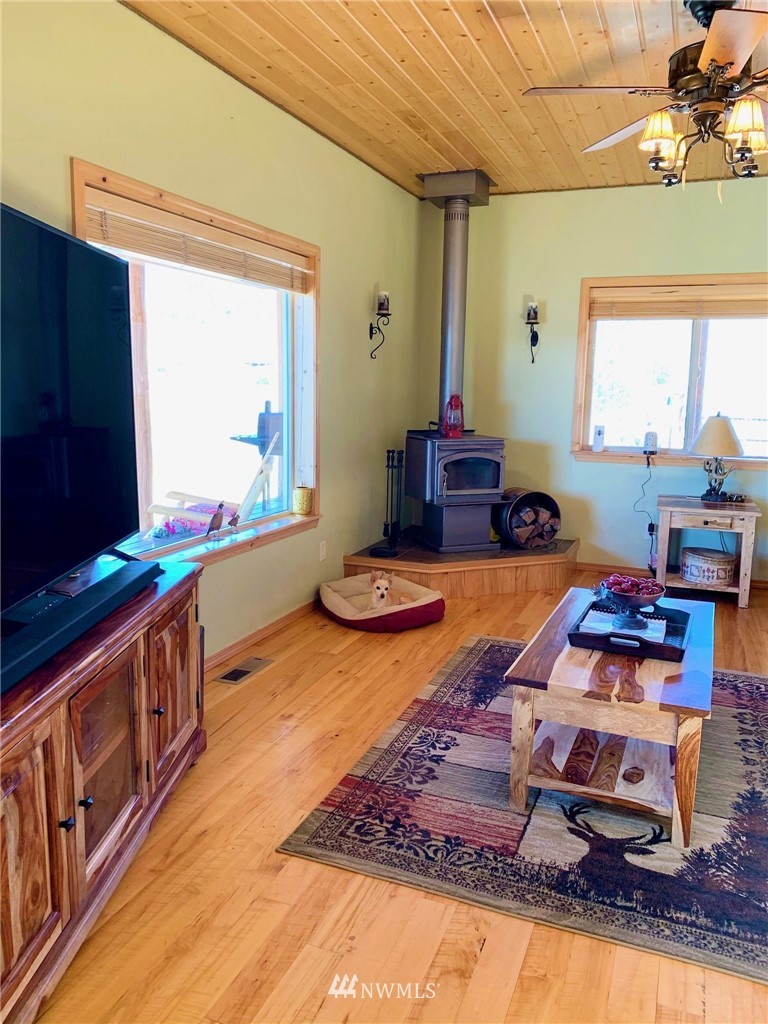 124 Fritz Road Riverside, WA 98849 - Photo 7 of 40 Gallery Image 7
