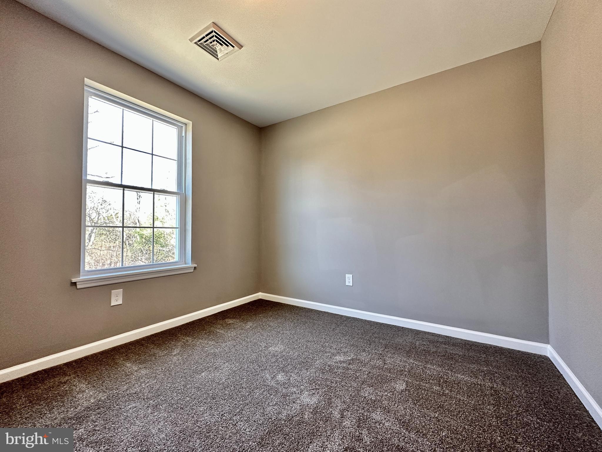 108 West Park Avenue Vineland, NJ 08360 - Photo 21 of 37 an empty room with a window
