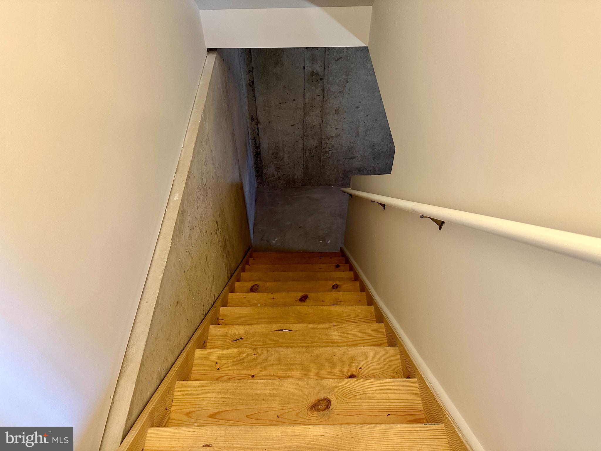 108 West Park Avenue Vineland, NJ 08360 - Photo 32 of 37 a view of entryway