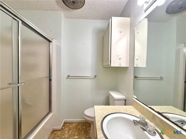 $195,000 | 705 3rd Street, Cuero, TX 77954