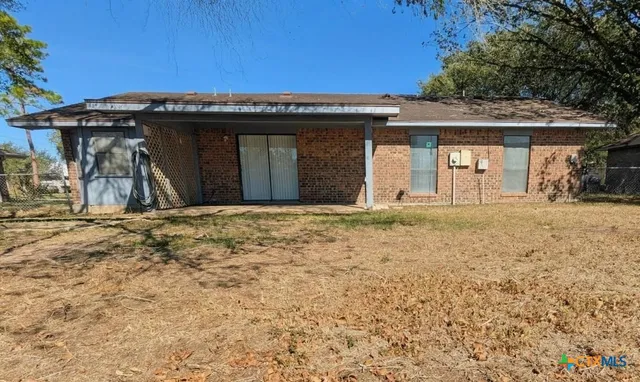 $195,000 | 705 3rd Street, Cuero, TX 77954