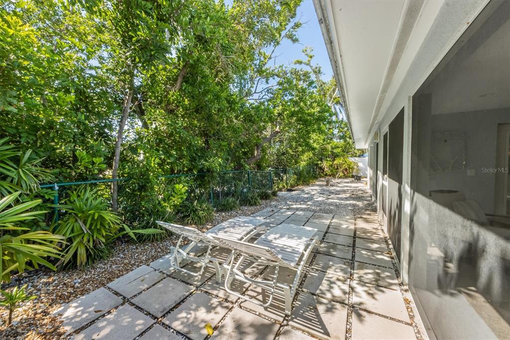 413 Poinsettia Road Anna Maria, FL 34216 - Photo 40 of 60