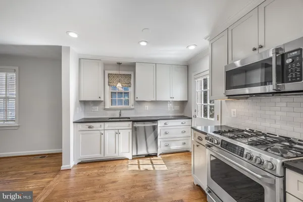 $4,995 | 2355 North Quincy Street, Arlington, VA 22207