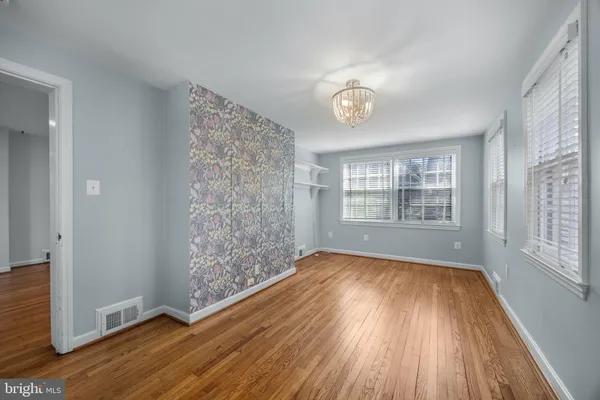 $4,995 | 2355 North Quincy Street, Arlington, VA 22207