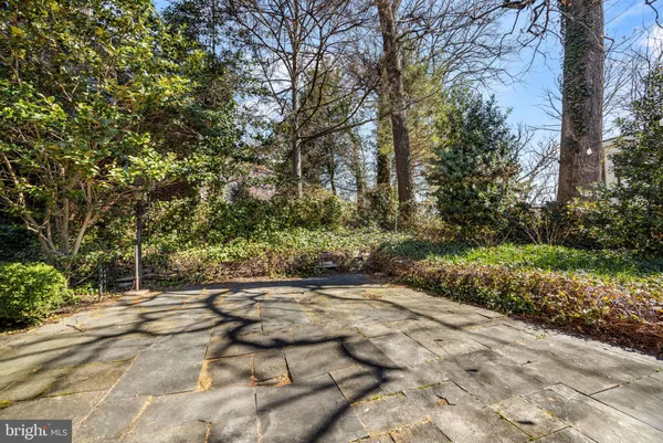 $4,995 | 2355 North Quincy Street, Arlington, VA 22207