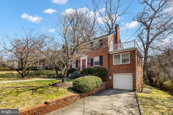 $4,995 | 2355 North Quincy Street, Arlington, VA 22207