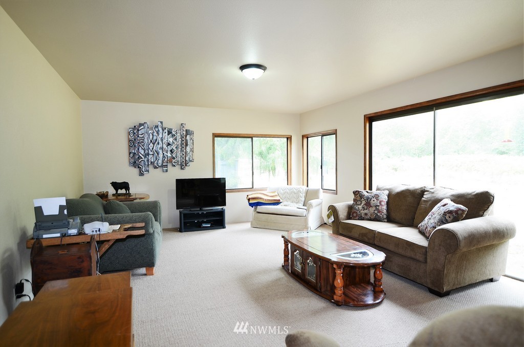 26981 Minkler Road Sedro-Woolley, WA 98284 - Photo 12 of 16 Gallery Image 12