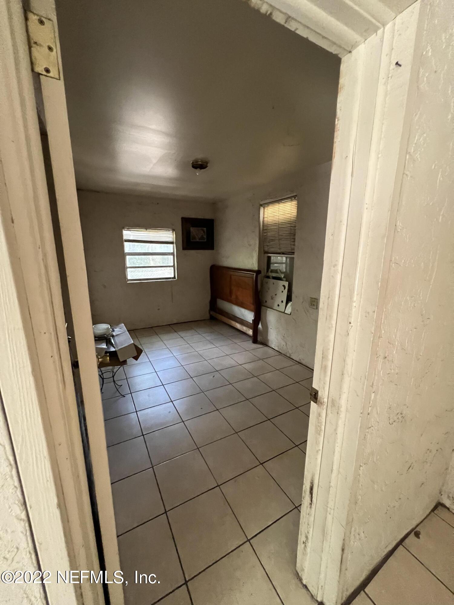 2944 Leonid Road Jacksonville, FL 32218 - Photo 11 of 17 DB34F5BE-37E7-498B-BF7A-0E157B285438