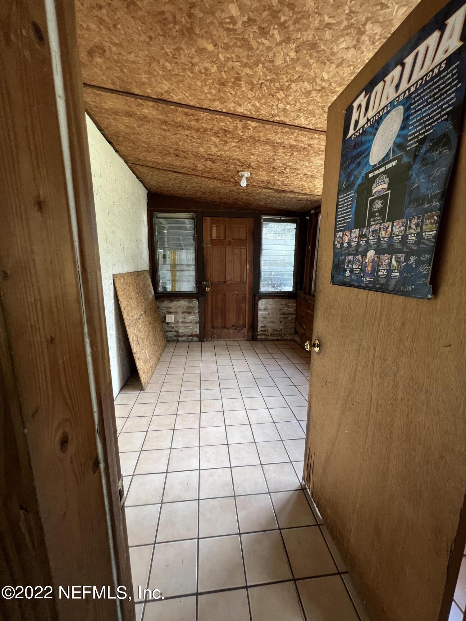 2944 Leonid Road Jacksonville, FL 32218 - Photo 13 of 17 99E19699-80B7-4D79-8C94-DC59E22260F5