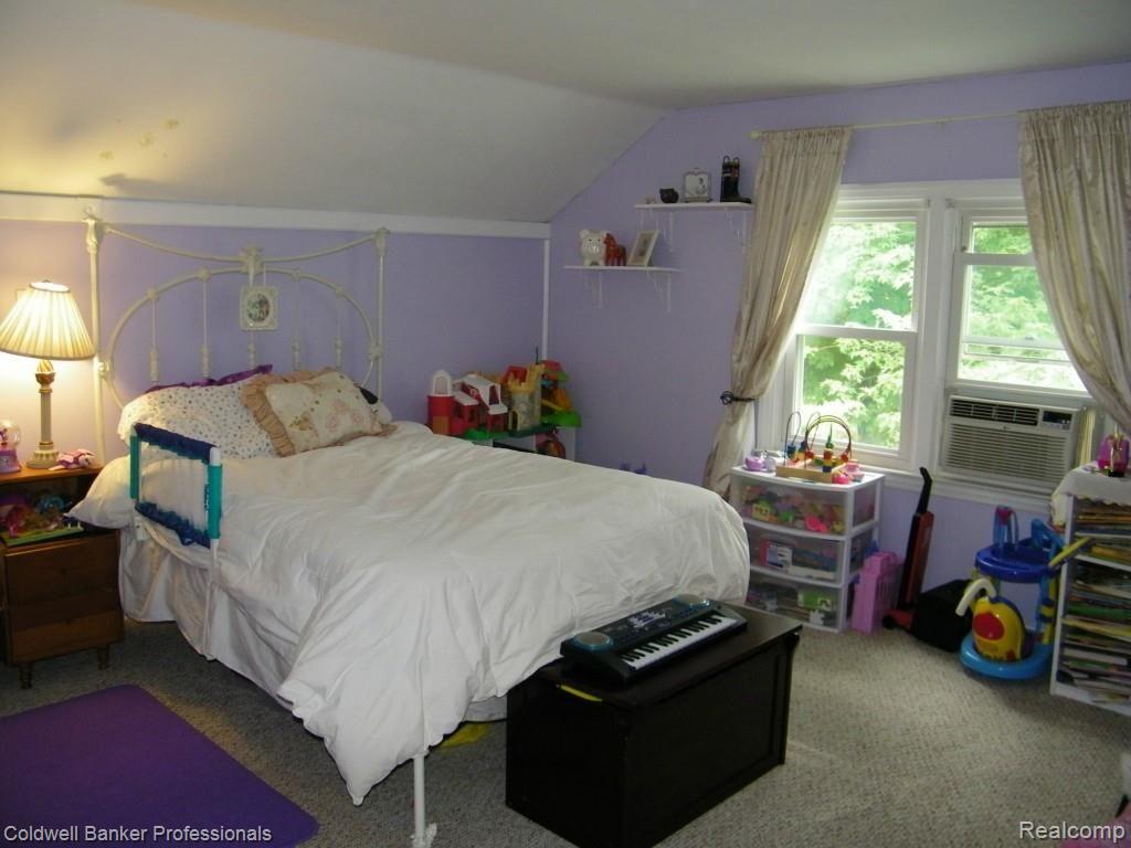 366 Davis Lake Road Lapeer, MI 48446 - Photo 27 of 31 100_5503.jpg