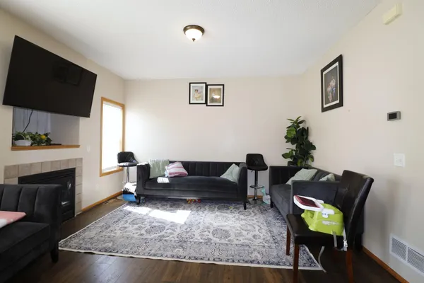 $350,000 | 15356 Chili Court, Rosemount, MN 55068