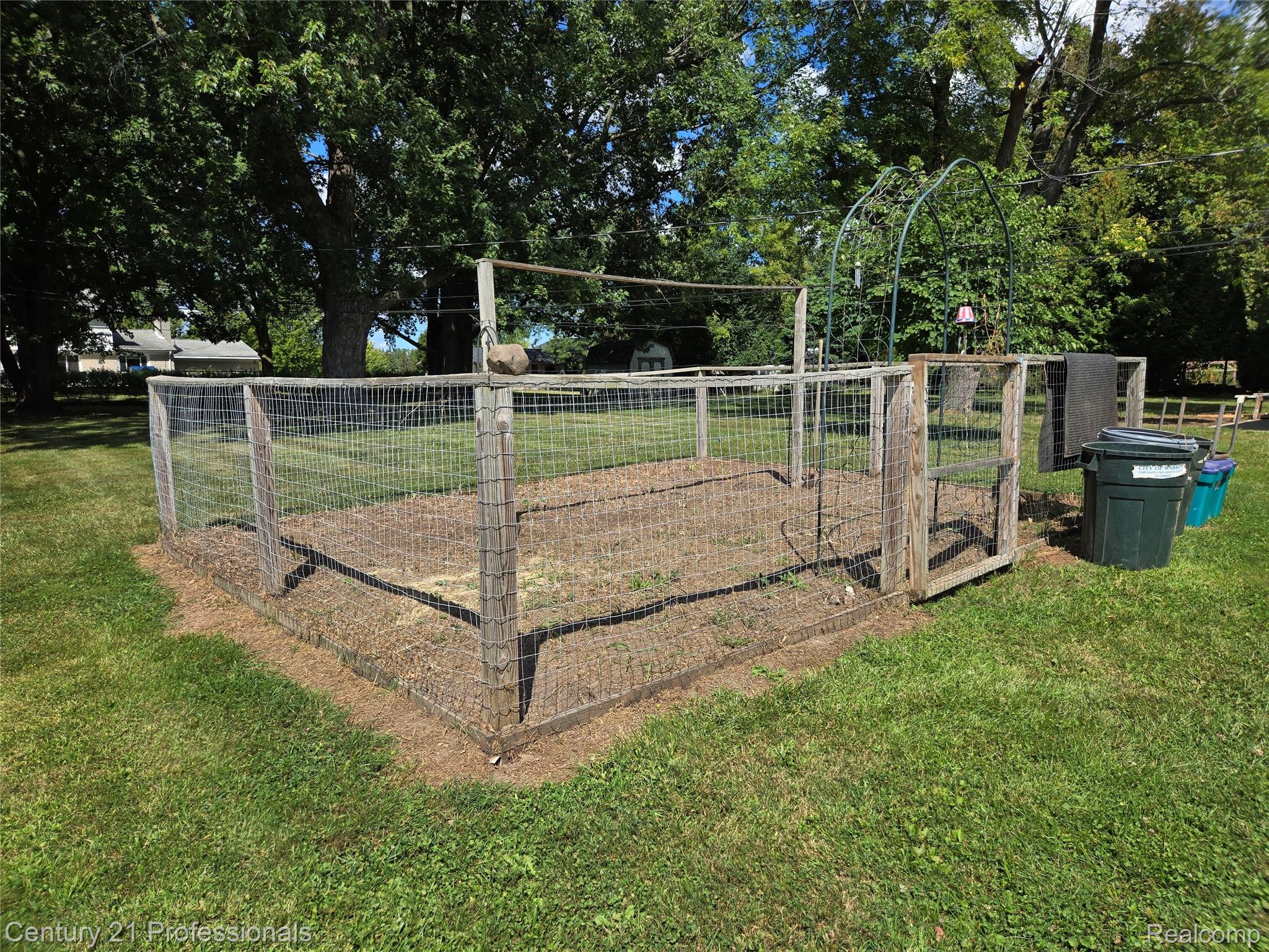 650 Longford Drive Rochester, MI 48309 - Photo 34 of 37 4650b.jpg