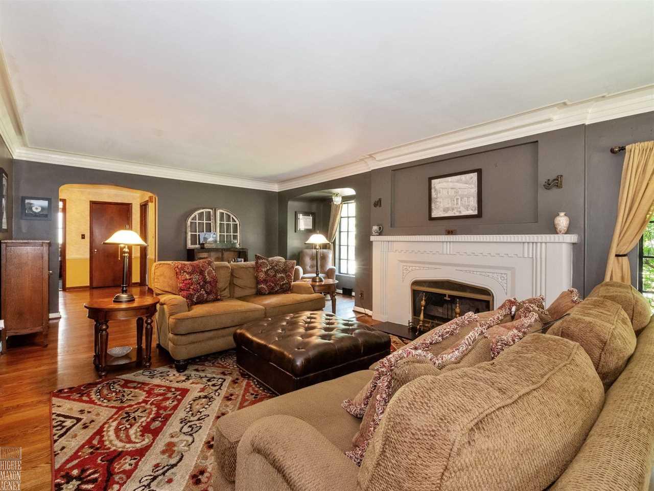 639 Pemberton Road Grosse Pointe Park, MI 48230 - Photo 4 of 31