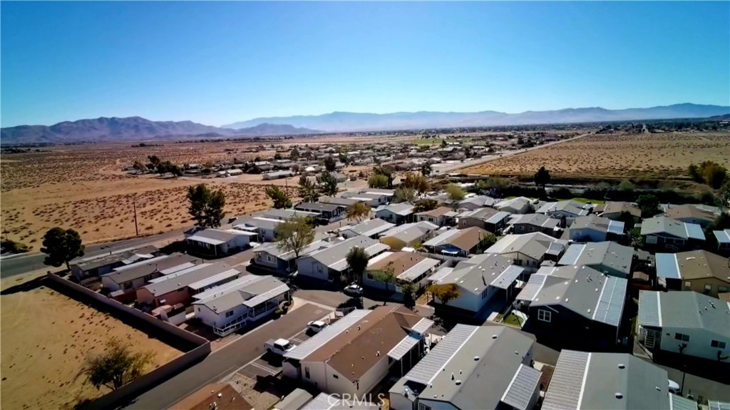 20843 Waalew Road, Unit C136 Apple Valley, CA 92307 - Photo 37 of 39 an aerial view of multiple house