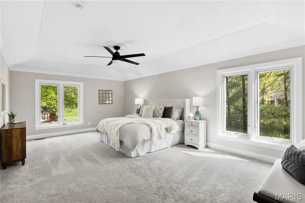 $1,150,000 | 123 Pinehurst Estates Drive, Creve Coeur, MO 63141