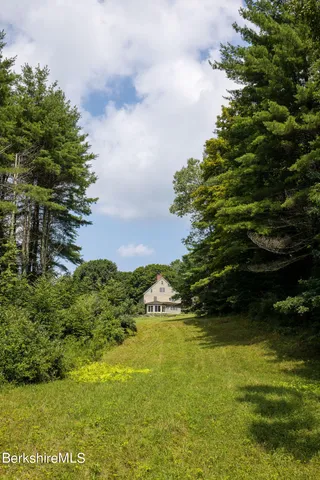 $1,750,000 | 978 Clayton Mill River Road, New Marlborough, MA 01259