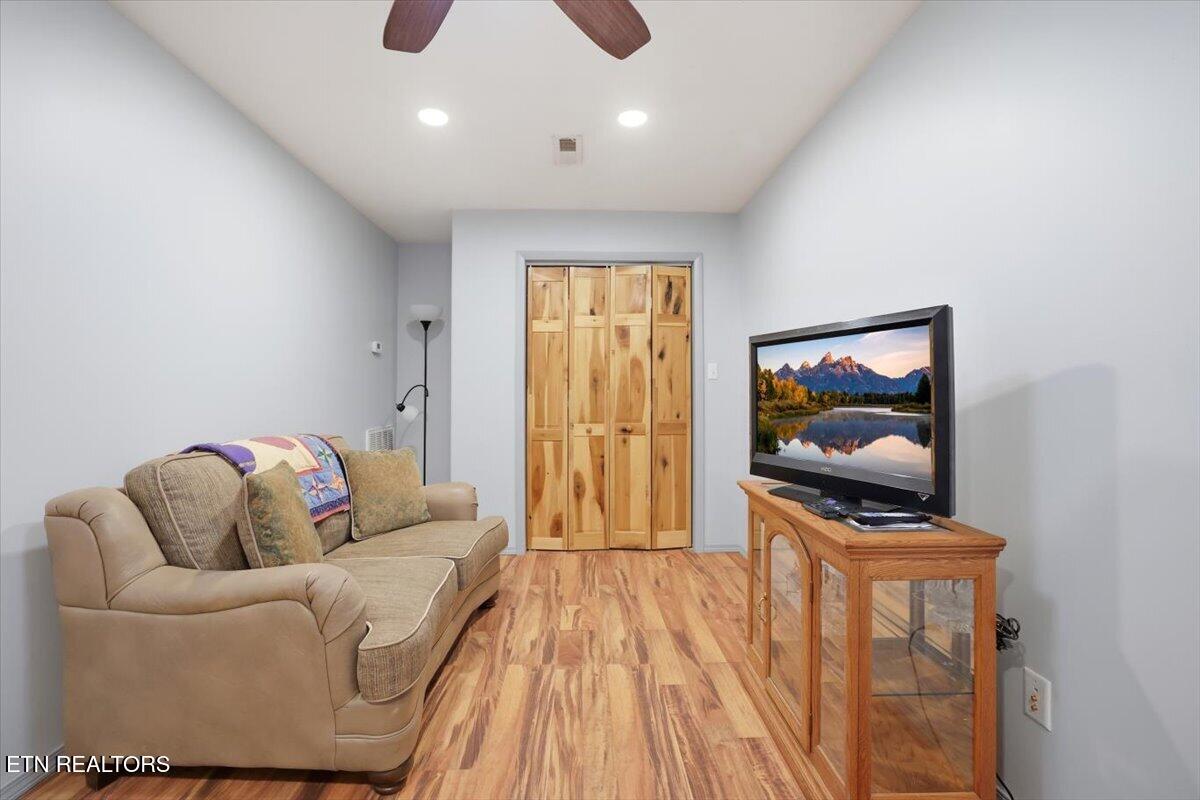 542 Jackson Hollow Road Thorn Hill, TN 37881 - Photo 6 of 52 06-542_Jackson_Hollow_Rd_017