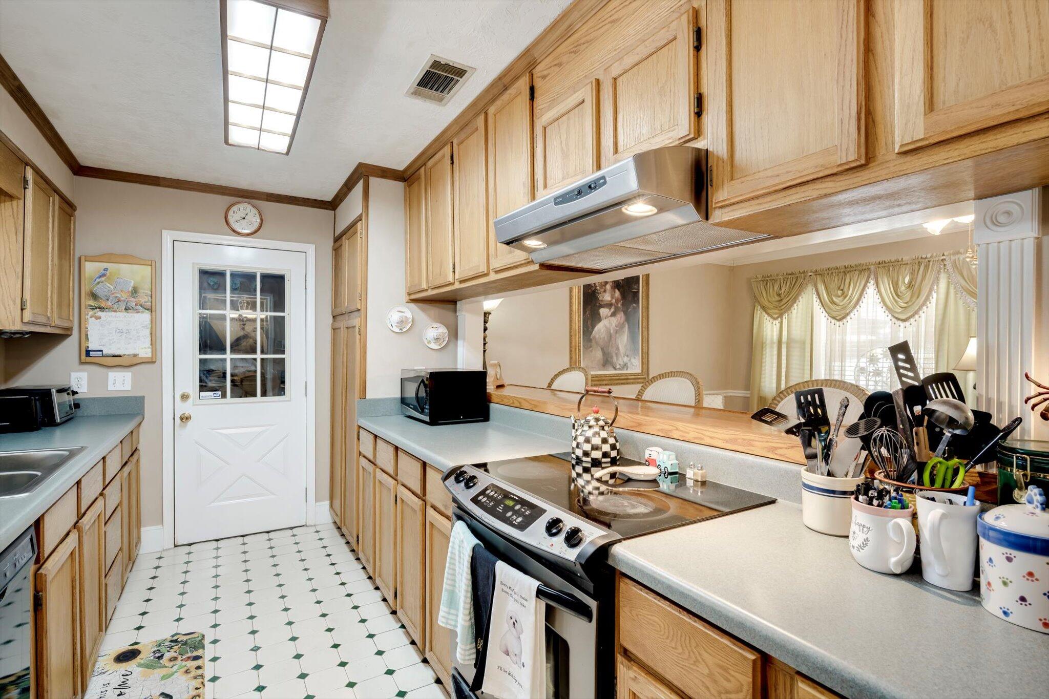 2423 Persimmon Road Augusta, GA 30904 - Photo 9 of 38 09-009-