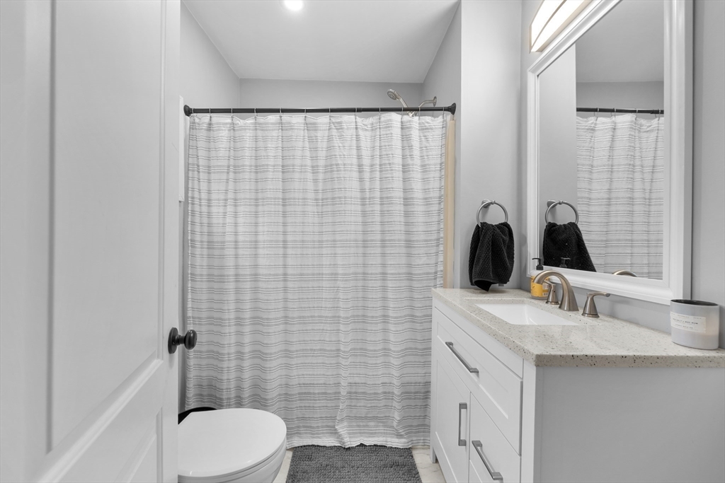 3 New Fitchburg Road Townsend, MA 01474 - Photo 12 of 23