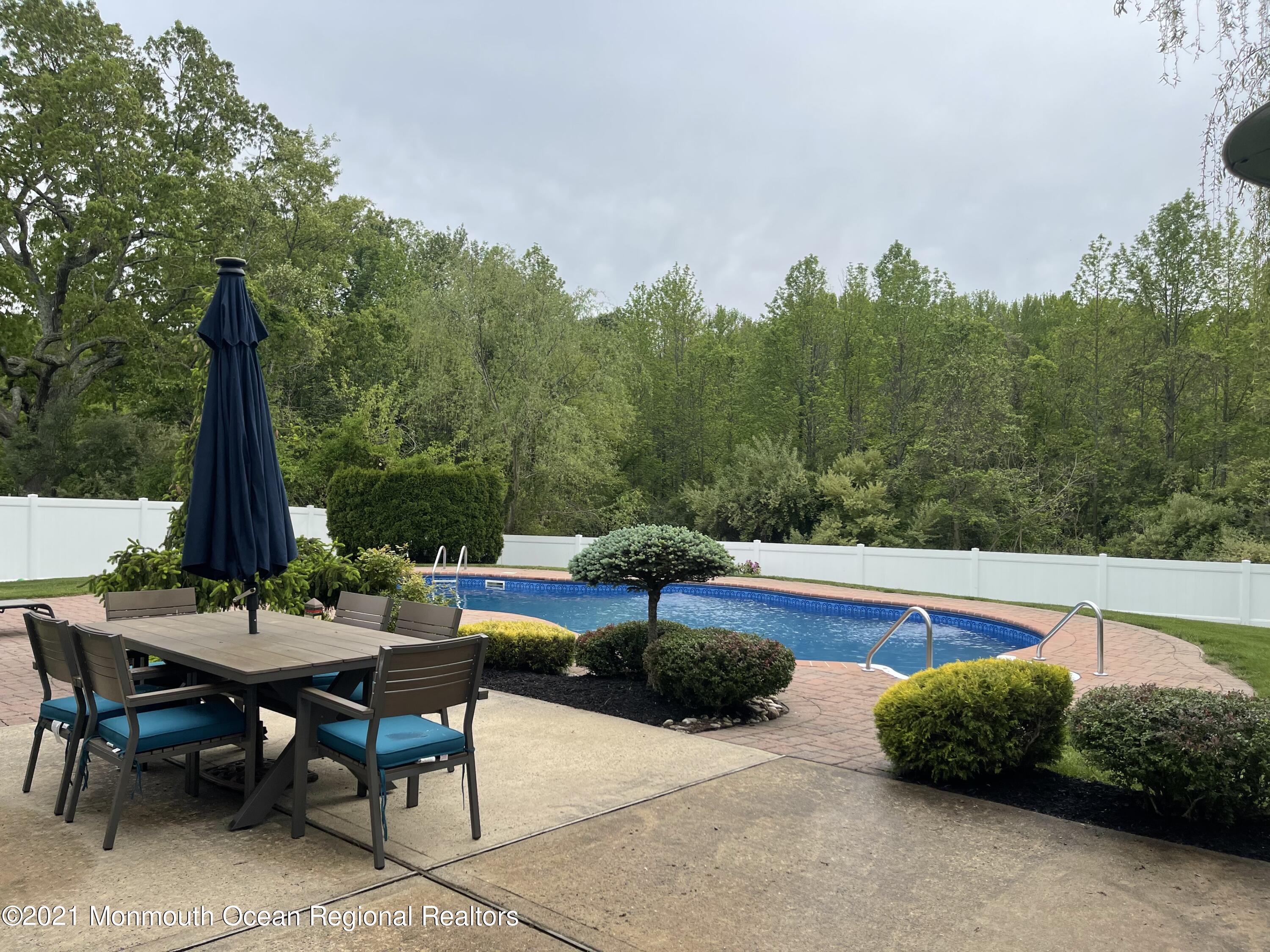 7 Sunnywoods Road Manalapan, NJ 07726 - Photo 2 of 22 IMG_5114