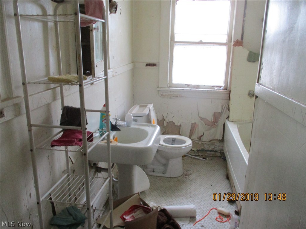 1875 Haldane Road Cleveland, OH 44112 - Photo 8 of 8