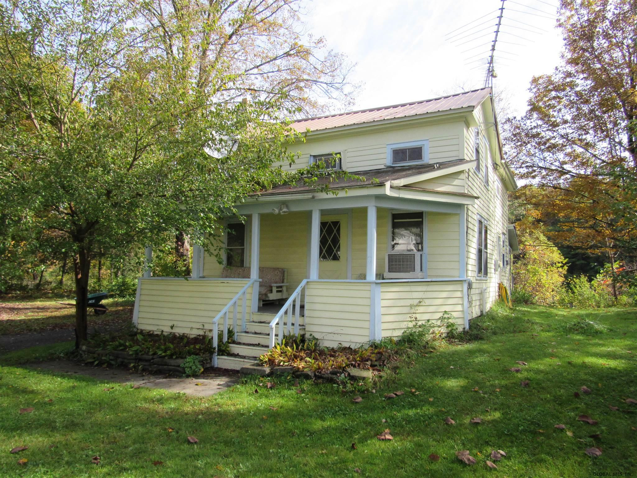 116 Island Road Charleston, NY 12066 - Photo 4 of 47 Photo 4