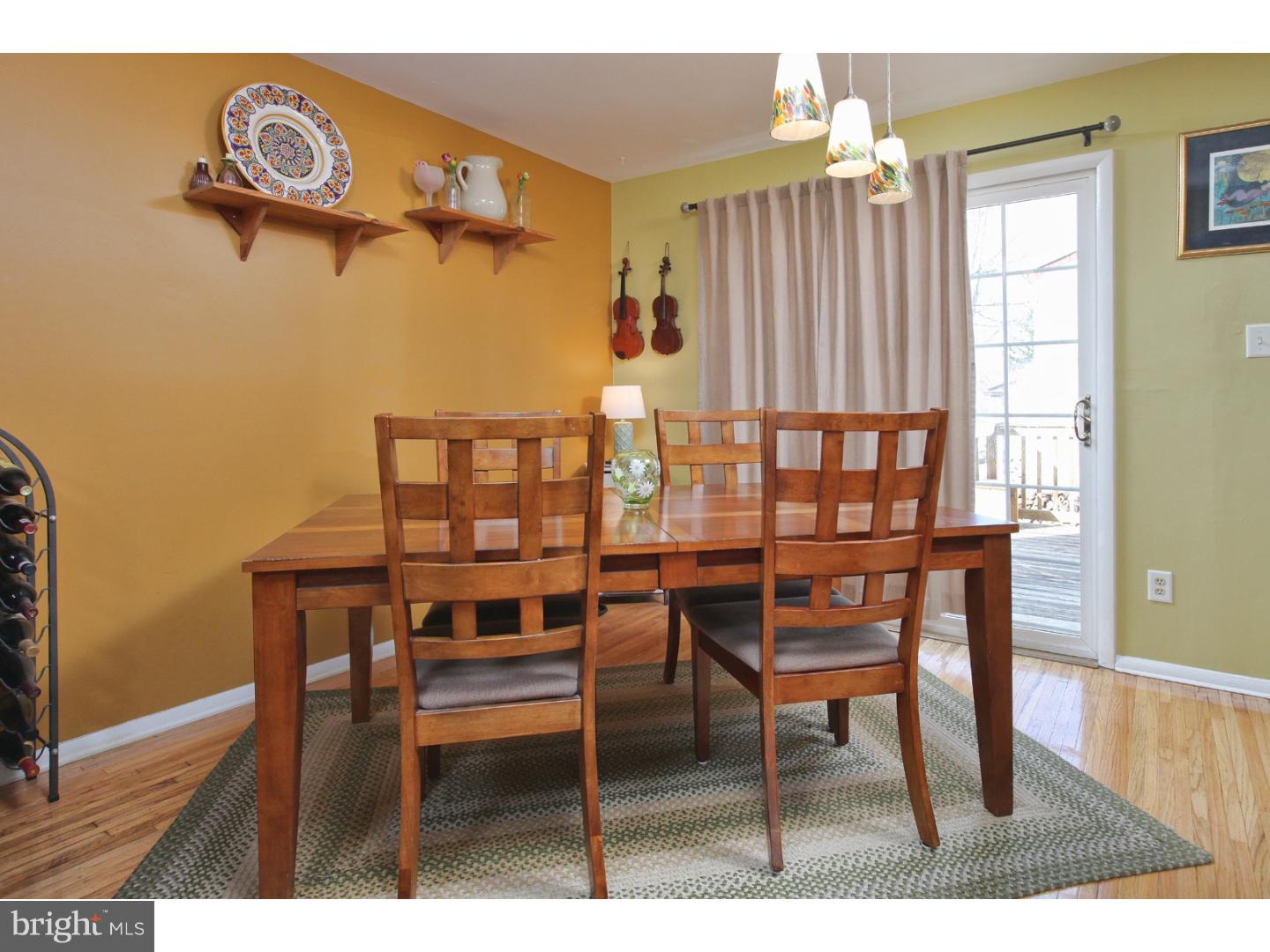 175 Conrow Road Delran, NJ 08075 - Photo 4 of 17 Dining Room