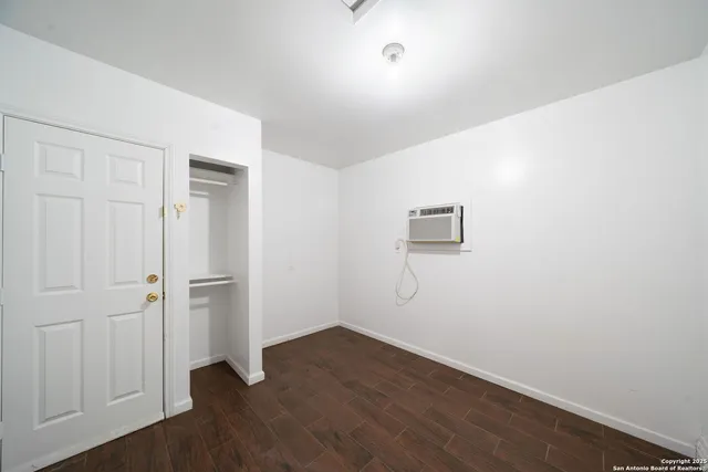 $140,000 | 5135 Village Lawn, San Antonio, TX 78218