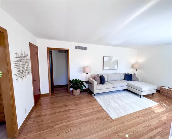 $159,000 | 1716 North High Street, Independence, MO 64050