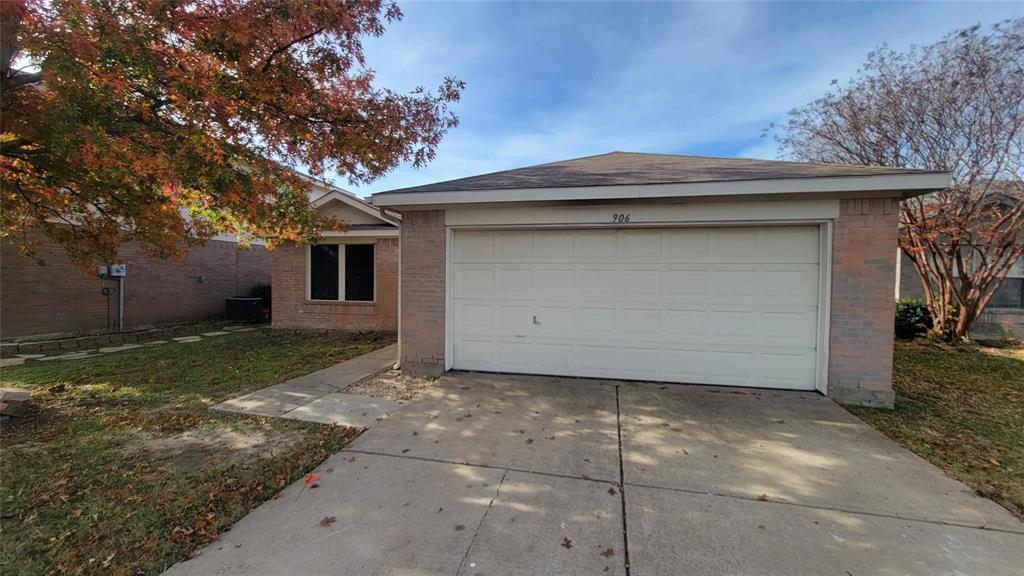 906 Post Oak Trail Anna, TX 75409 - Photo 2 of 21 Another View of the Front!