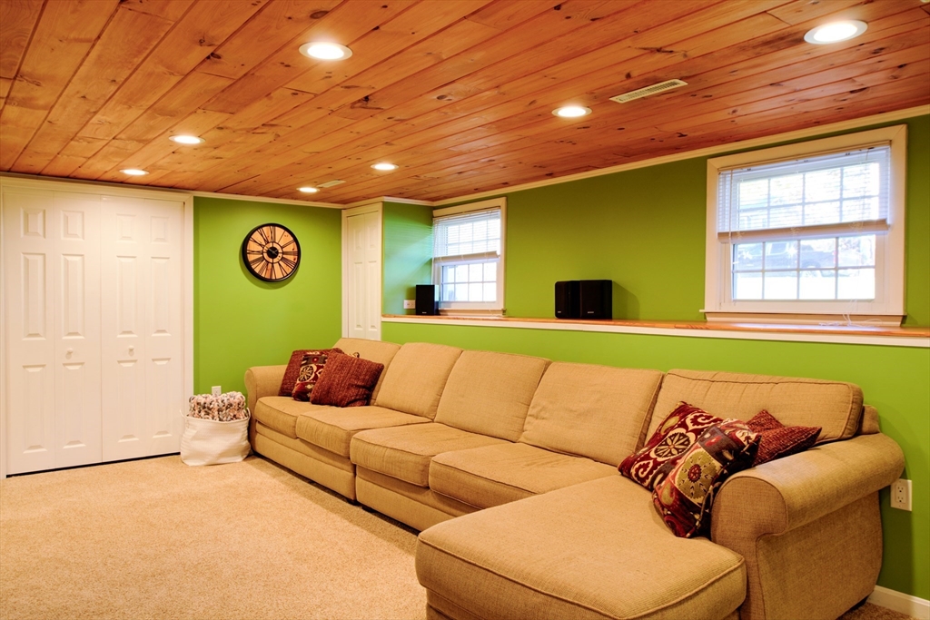 29 Sleigh Road Chelmsford, MA 01824 - Photo 24 of 42 Gallery Image 24
