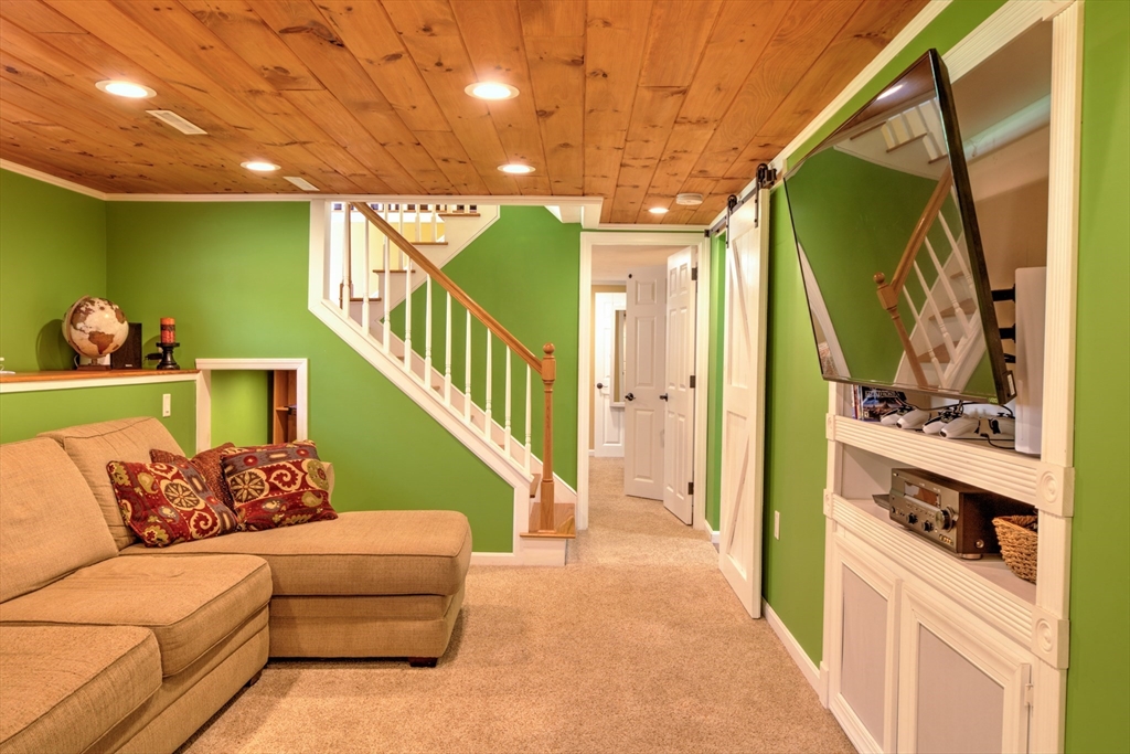 29 Sleigh Road Chelmsford, MA 01824 - Photo 27 of 42 Gallery Image 27