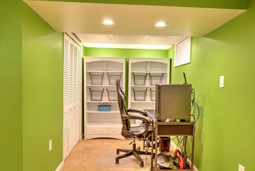 29 Sleigh Road Chelmsford, MA 01824 - Photo 28 of 42 Gallery Image 28