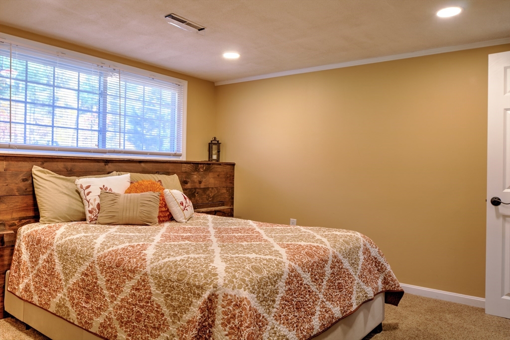 29 Sleigh Road Chelmsford, MA 01824 - Photo 34 of 42 Gallery Image 34