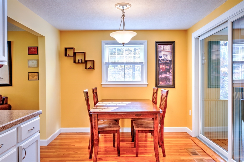 29 Sleigh Road Chelmsford, MA 01824 - Photo 5 of 42 Gallery Image 5