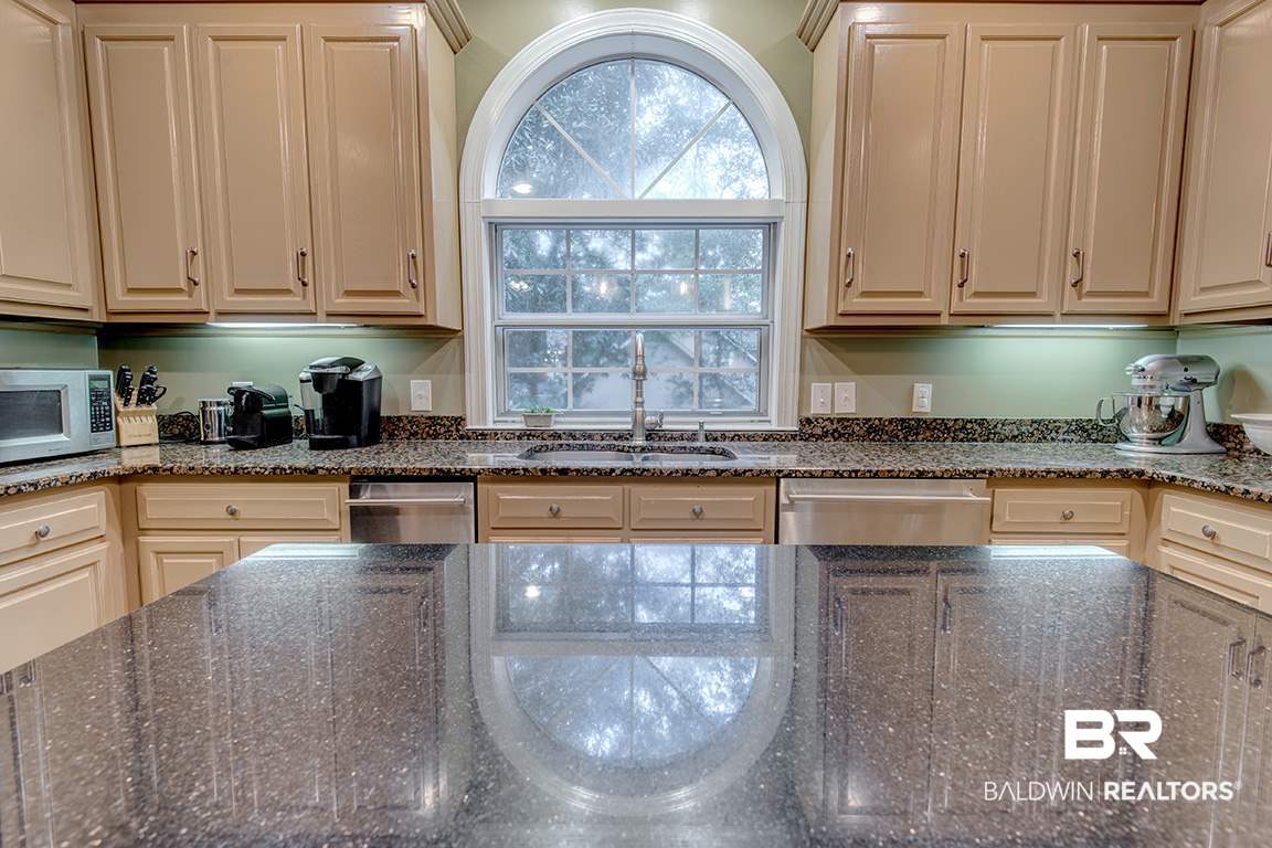 10 St Charles Place Daphne, AL 36526 - Photo 8 of 46