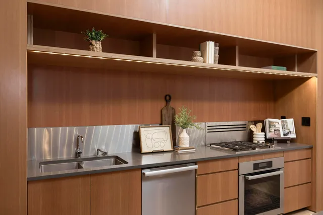 $594,000 | 55 East Main Street, Unit 204, Chattanooga, TN 37408