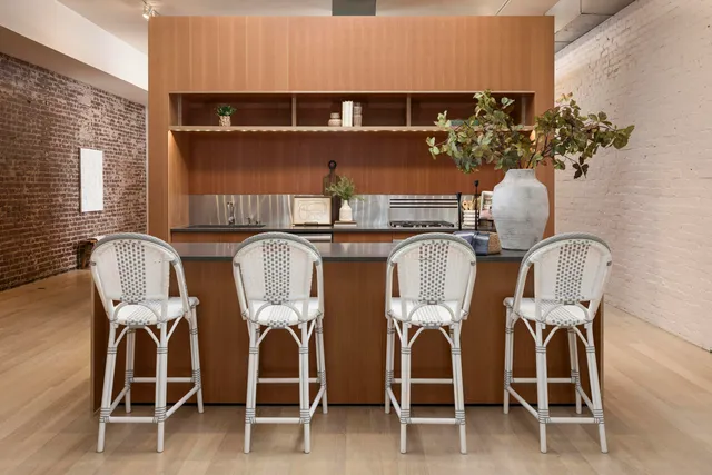 $594,000 | 55 East Main Street, Unit 204, Chattanooga, TN 37408