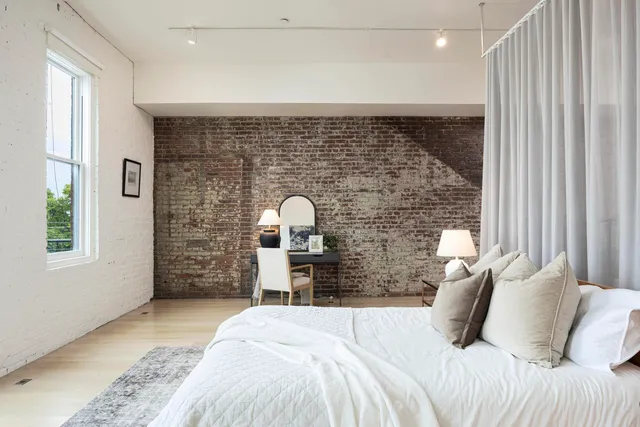 $594,000 | 55 East Main Street, Unit 204, Chattanooga, TN 37408